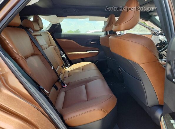 JTDACAAJ2S3029090 2025 TOYOTA CROWN Brown Widok tylnych siedzeń