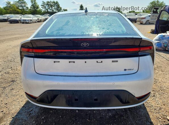 JTDACAAU0P3009552 2023 TOYOTA PRIUS White Հետևի տեսք
