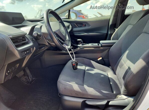 JTDACAAU0P3009552 2023 TOYOTA PRIUS White Սալոնի դիմացի տեսք