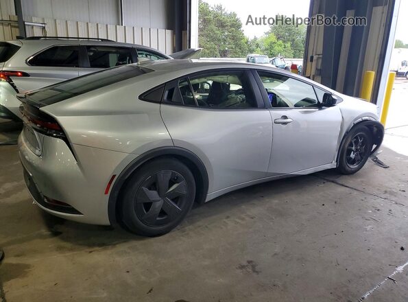 JTDACAAU3P3004314 2023 TOYOTA PRIUS Silver Trasero derecho