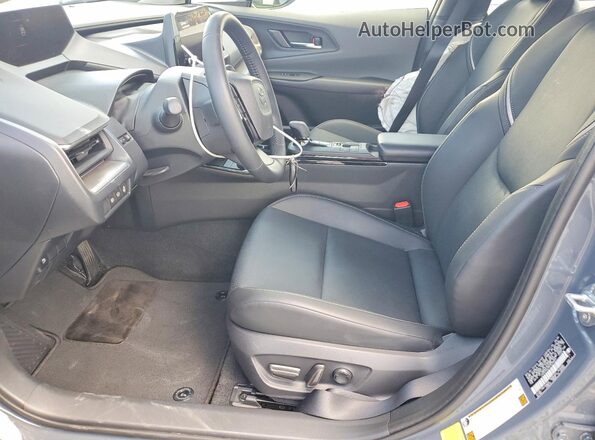JTDACAAU4R3035669 2024 TOYOTA PRIUS Gray Front interior view