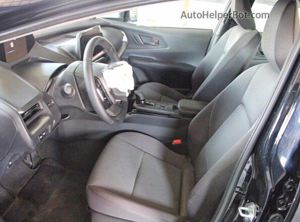 JTDACAAU4T3076830 2026 TOYOTA PRIUS Black Widok tylnych siedzeń