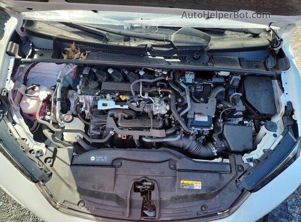 JTDACAAU6R3035754 2024 TOYOTA PRIUS White Widok wnętrza z tyłu