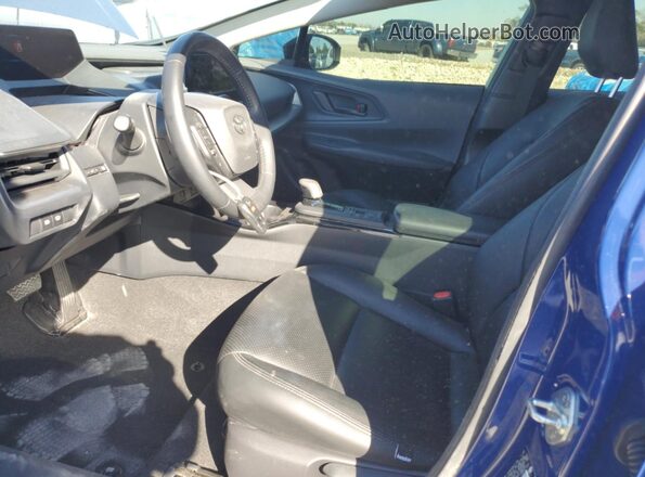 JTDACAAU6R3042932 2024 TOYOTA PRIUS Blue Widok wnętrza z przodu
