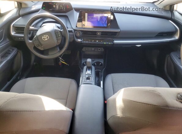 JTDACAAU6R3045524 2024 TOYOTA PRIUS Silver Dashboard view