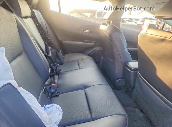 JTDACAAU6S3060482 2025 TOYOTA PRIUS White Հետևի նստատեղերի տեսք