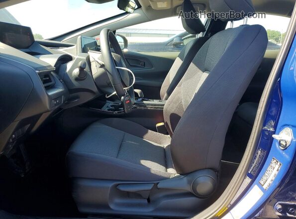 JTDACAAU6S3064421 2025 TOYOTA PRIUS Blue Widok wnętrza z przodu