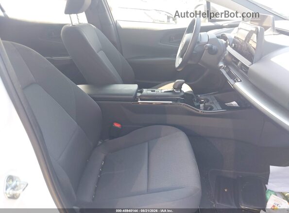 JTDACAAU7T3075736 2026 TOYOTA PRIUS White Вид салону спереду