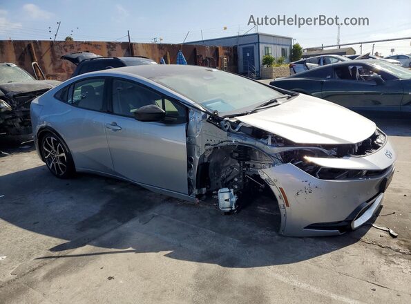 JTDACACU0T3072111 2026 TOYOTA PRIUS Silver Przód prawy