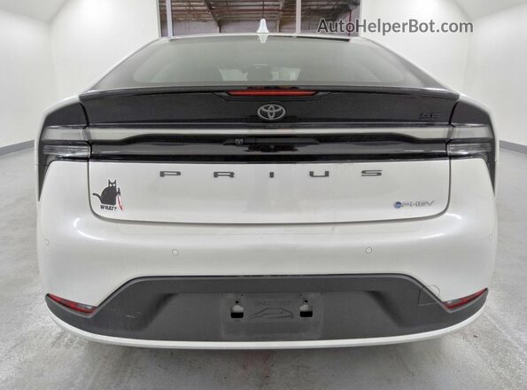 JTDACACU3S3049646 2025 TOYOTA PRIUS White Widok z tyłu