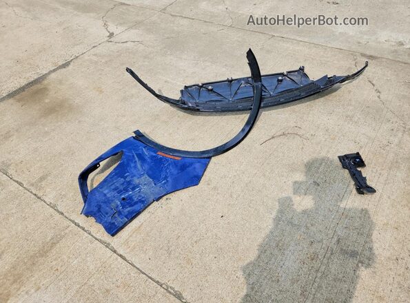 JTDACACU4R3017475 2024 TOYOTA PRIUS Blue Vista del compartimento del motor