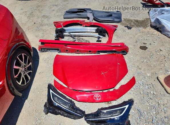 JTDACACU4T3055554 2026 TOYOTA PRIUS Red Vista del compartimento del motor