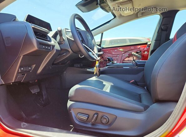 JTDACACU4T3055554 2026 TOYOTA PRIUS Red Vista interior delantera