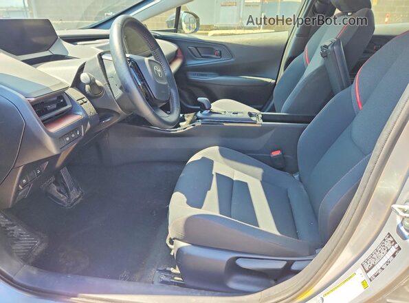 JTDACACU6R3030003 2024 TOYOTA PRIUS Silver Vista interior delantera