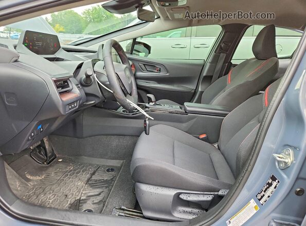 JTDACACU8T3058800 2026 TOYOTA PRIUS Gray Вид салону спереду
