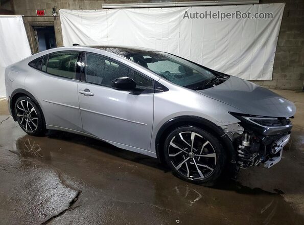 JTDACACU9R3025426 2024 TOYOTA PRIUS Silver Передня права чверть