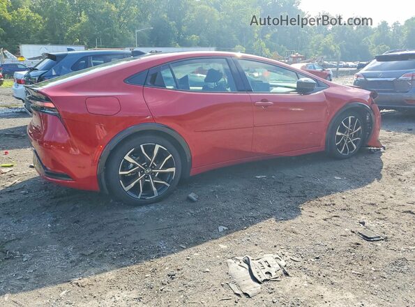 JTDACACU9R3025507 2024 TOYOTA PRIUS Красный Задняя правая четверть