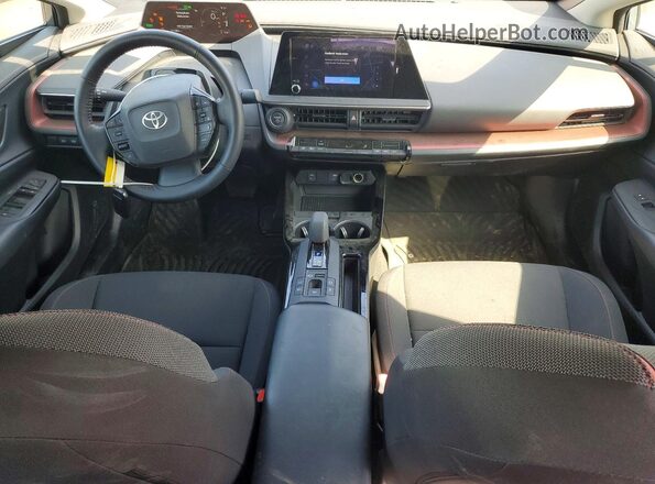 JTDACACUXS3047666 2025 TOYOTA PRIUS Gray Առջևի վահանակի տեսք