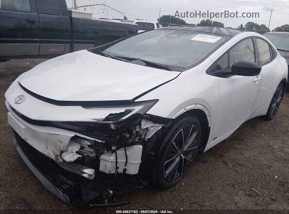 JTDADABU4R3021217 2024 TOYOTA PRIUS White Widok z przodu