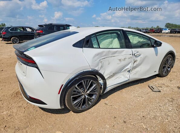 JTDADABU5R3018035 2024 TOYOTA PRIUS Белый Задняя правая четверть