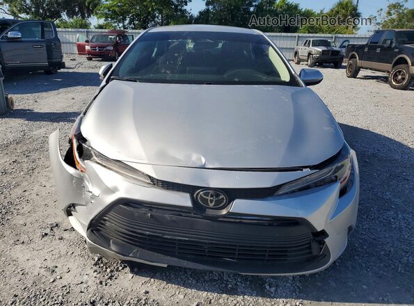 JTDB4MEE1P3009176 2023 TOYOTA COROLLA Серебряный Вид спереди
