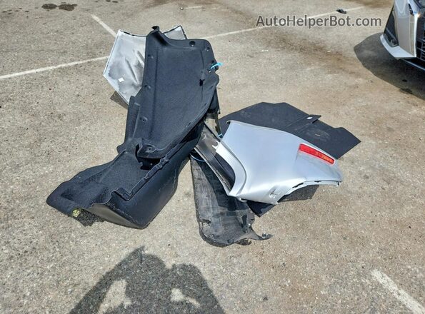 JTDB4MEE7T3038210 2026 TOYOTA COROLLA Серебряный Вид подкапотного пространства
