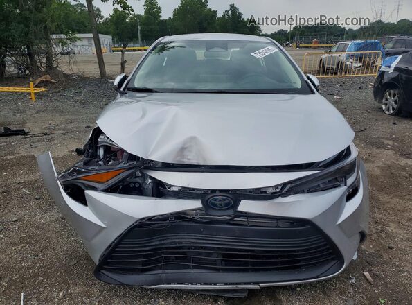 JTDBCMFE2P3016655 2023 TOYOTA COROLLA Silver Front view