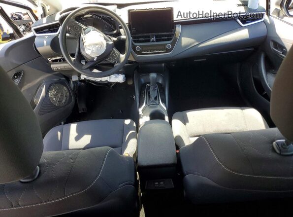 JTDBCMFE2PJ014173 2023 TOYOTA COROLLA White Widok deski rozdzielczej