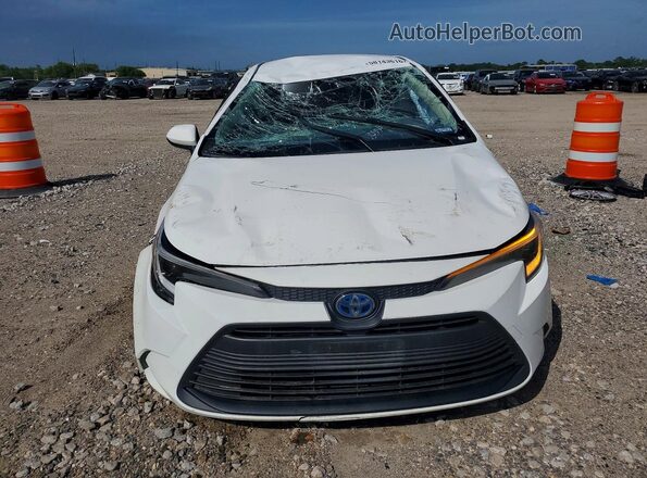 JTDBCMFE2RJ018159 2024 TOYOTA COROLLA White Front view