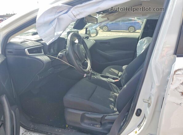 JTDBCMFE2RJ018159 2024 TOYOTA COROLLA White Front interior view