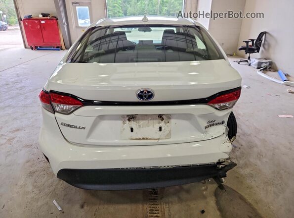 JTDBCMFE3R3067486 2024 TOYOTA COROLLA Белый Вид сзади