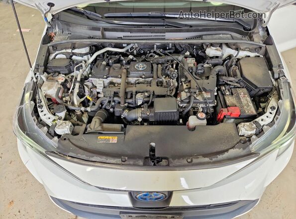 JTDBCMFE3R3067486 2024 TOYOTA COROLLA Белый Вид задней части салона