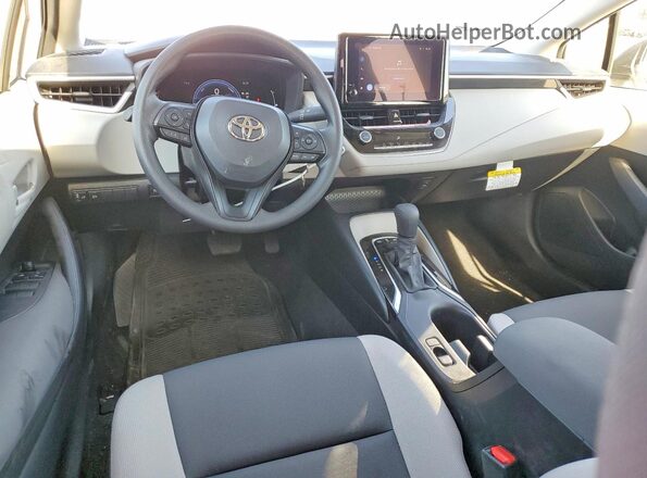 JTDBCMFE3T3132358 2026 TOYOTA COROLLA Белый Вид панели приборов
