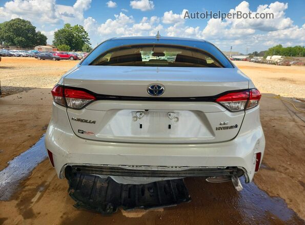 JTDBCMFE4R3043990 2024 TOYOTA COROLLA White უკანა ხედი