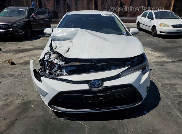 JTDBCMFE5S3079547 2025 TOYOTA COROLLA Белый Вид спереди