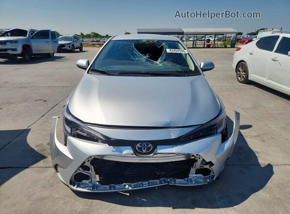 JTDBCMFE6S3074941 2025 TOYOTA COROLLA Silver Դիմացի տեսք