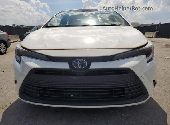 JTDBCMFE7P3024895 2023 TOYOTA COROLLA White Widok z przodu