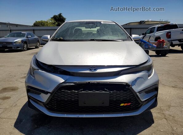 JTDBCMFE8R3058282 2024 TOYOTA COROLLA Серебряный Вид спереди
