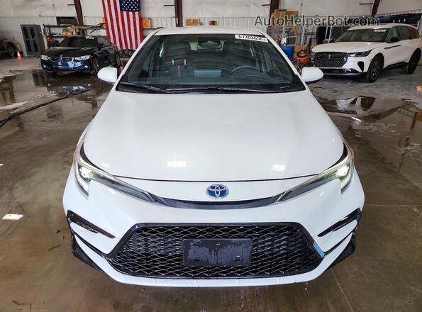 JTDBCMFE8RJ019123 2024 TOYOTA COROLLA White Front view