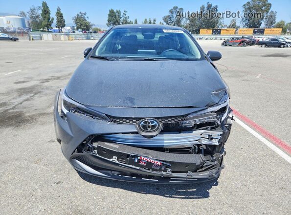 JTDBCMFE8T3140875 2026 TOYOTA COROLLA Серый Вид спереди