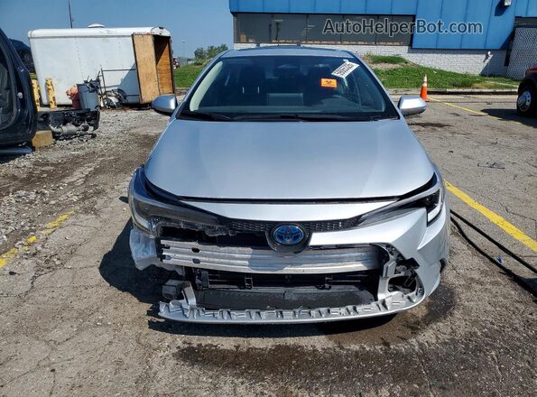 JTDBCMFE9S3105275 2025 TOYOTA COROLLA Silver Вид спереду
