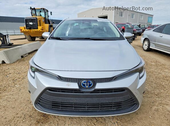 JTDBDMHE6R3014923 2024 TOYOTA COROLLA Silver Widok z przodu