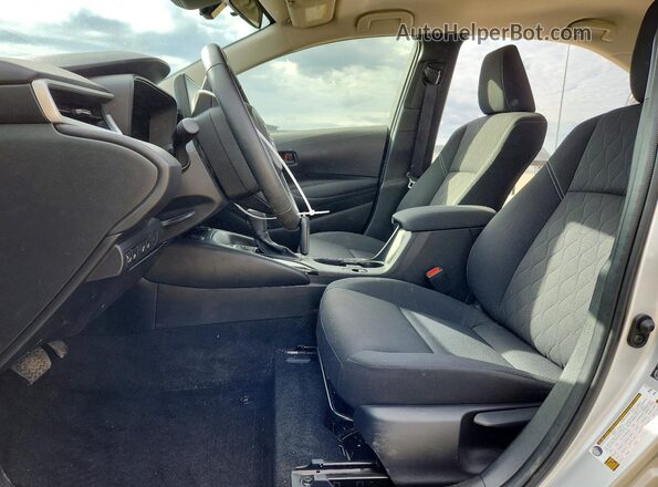 JTDBDMHE6R3014923 2024 TOYOTA COROLLA Silver Widok wnętrza z przodu