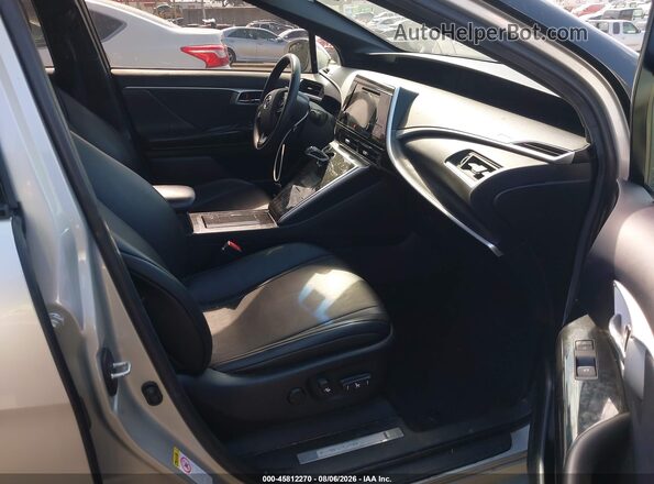 JTDBVRBD6HA001335 2017 TOYOTA MIRAI Gray Widok wnętrza z przodu