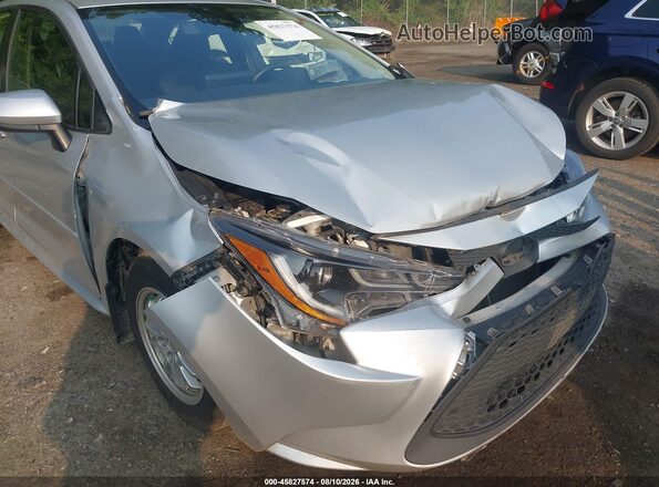 JTDEAMDE6N3004690 2022 TOYOTA COROLLA Silver Front view