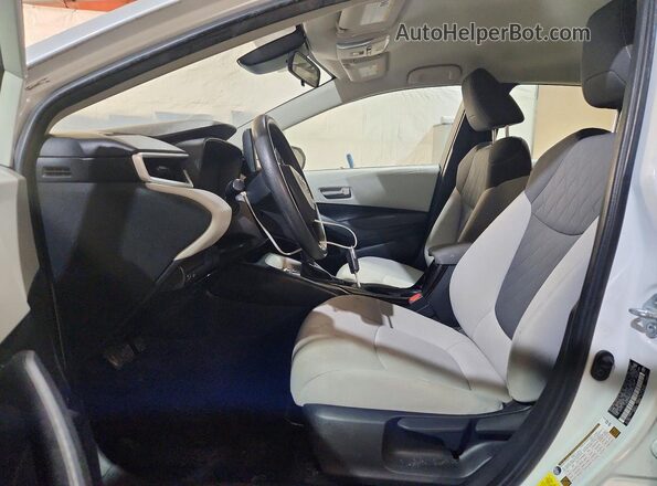 JTDEPMAE2N3002695 2022 TOYOTA COROLLA White Front interior view