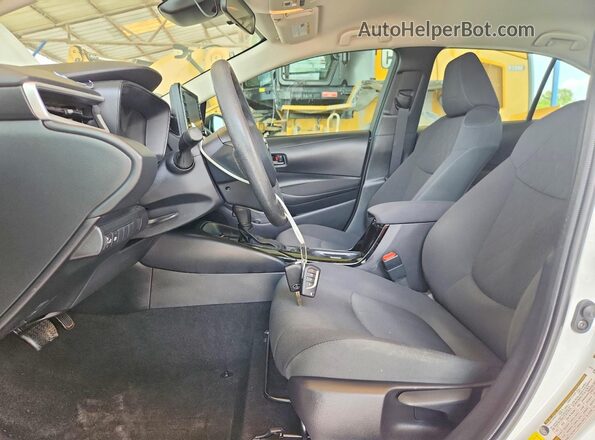 JTDEPMAE5N3022178 2022 TOYOTA COROLLA White Vista interior delantera