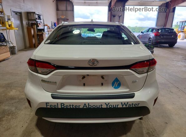 JTDEPMAE9N3017565 2022 TOYOTA COROLLA White Вид ззаду