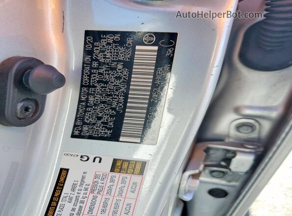 JTDKAMFP3M3172089 2021 TOYOTA PRIUS Silver ძრავის განყოფილების ხედი