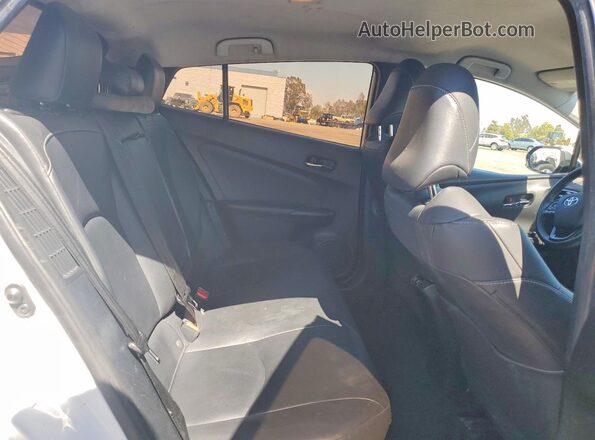 JTDKAMFP3N3221227 2022 TOYOTA PRIUS White Հետևի նստատեղերի տեսք
